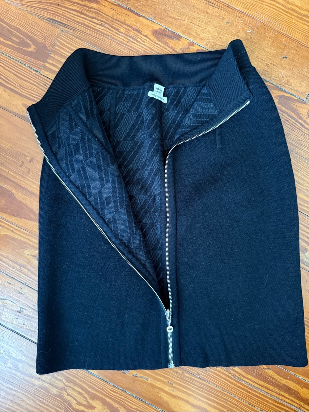 Hermes Women’s Reversible Black Knit Wool Pencil Skirt With Zipper Size 36
